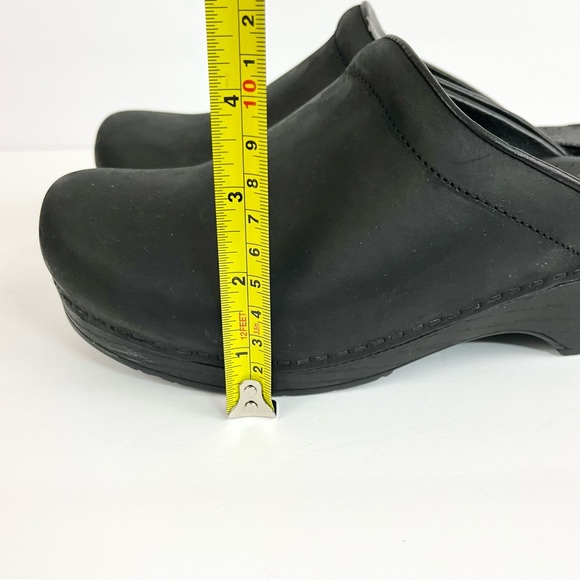 NWT dansko Sonja Oiled Black Leather Sz EU 39 Women Open Heel Clogs- With Flaw - Picture 10 of 15